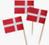 Et billede, der indeholder r�d, Karmin, flag

Automatisk genereret beskrivelse